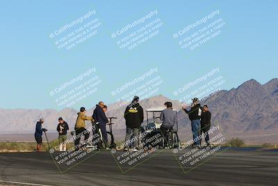 media/Dec-05-2024-Racers Edge (Thu) [[e102e0690b]]/1-Pits-Track Walk-Hawk/